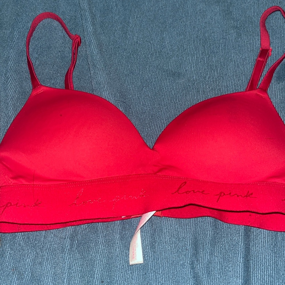 pink bra